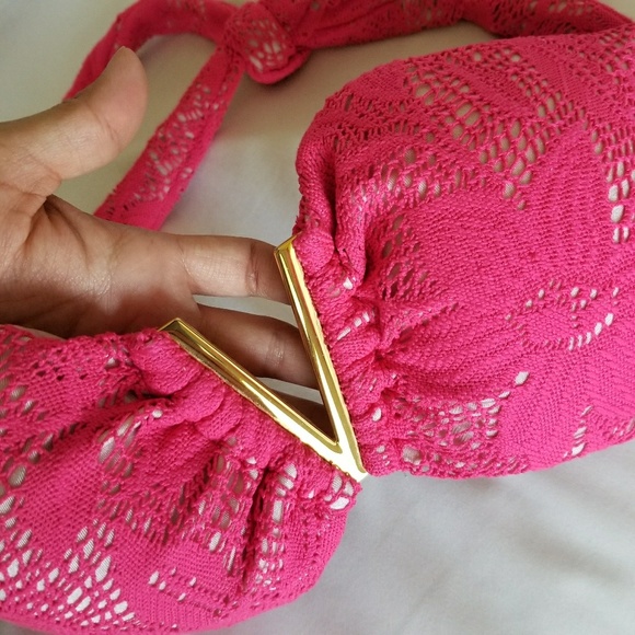 VICTORIA SECRET BIKINI TOP gold "V" crochet - Picture 5 of 5